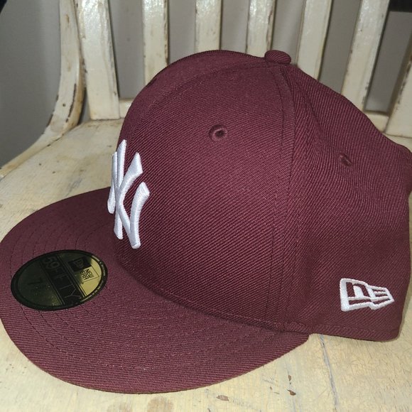 Maroon Yankee Fitted Cap - Picture 2 of 3